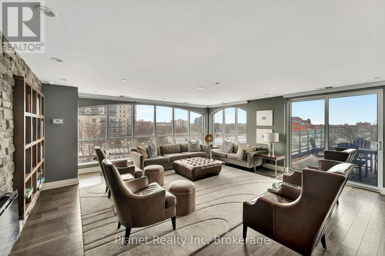906 - 160 MACDONELL STREET Image 27