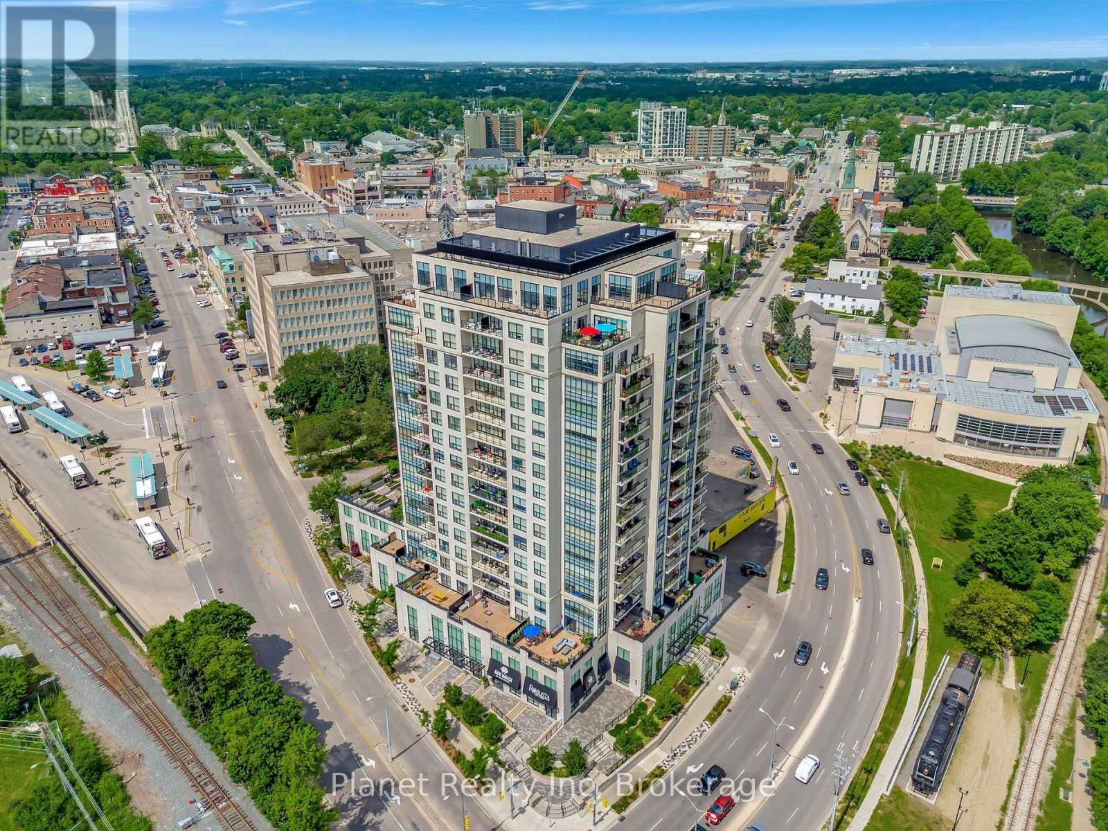 906 - 160 MACDONELL STREET Image 32