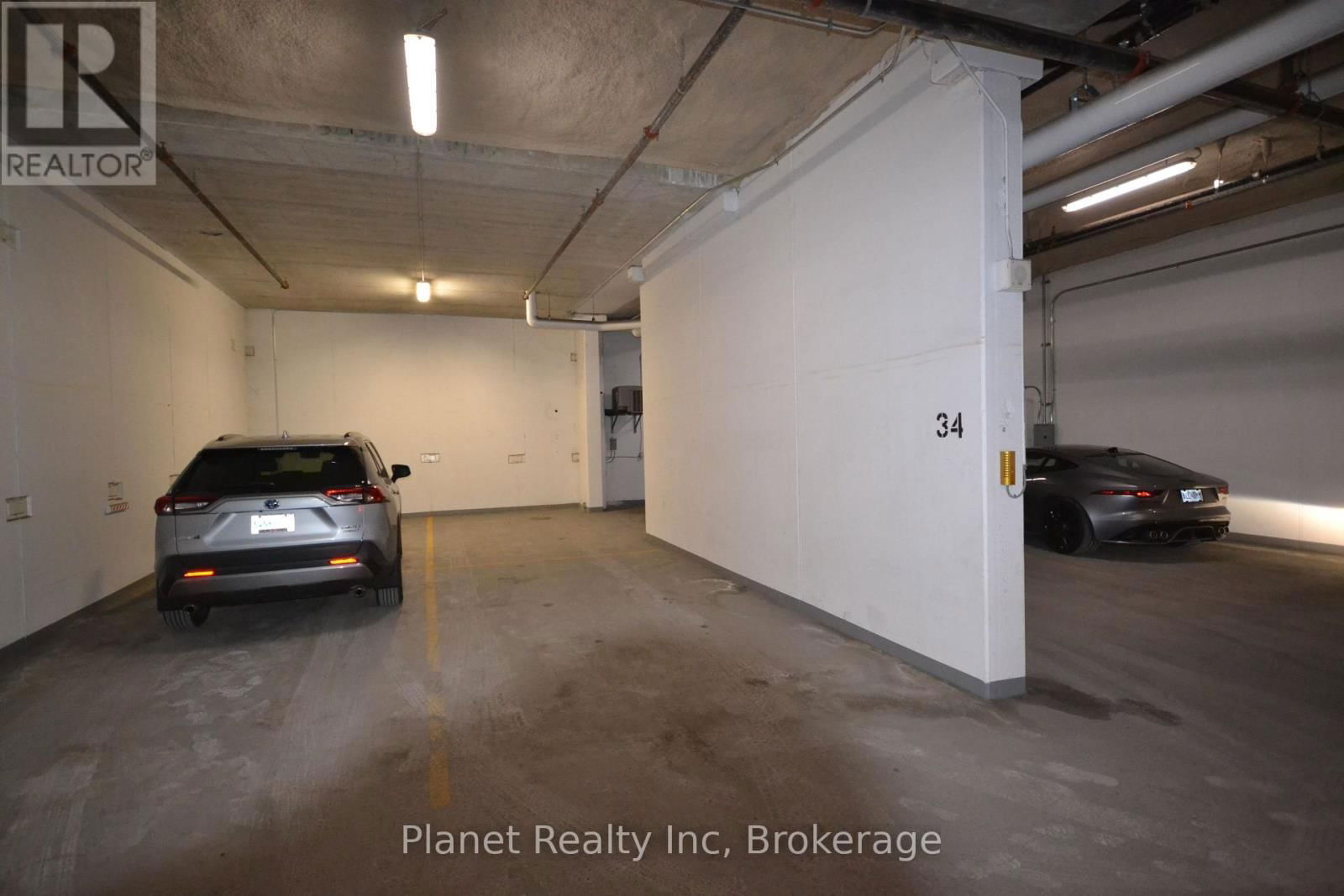 906 - 160 MACDONELL STREET Image 36