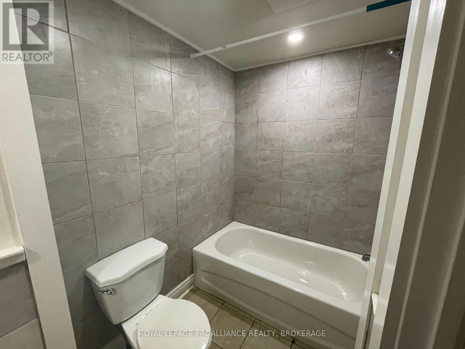 479 PRINCESS STREET Image 25