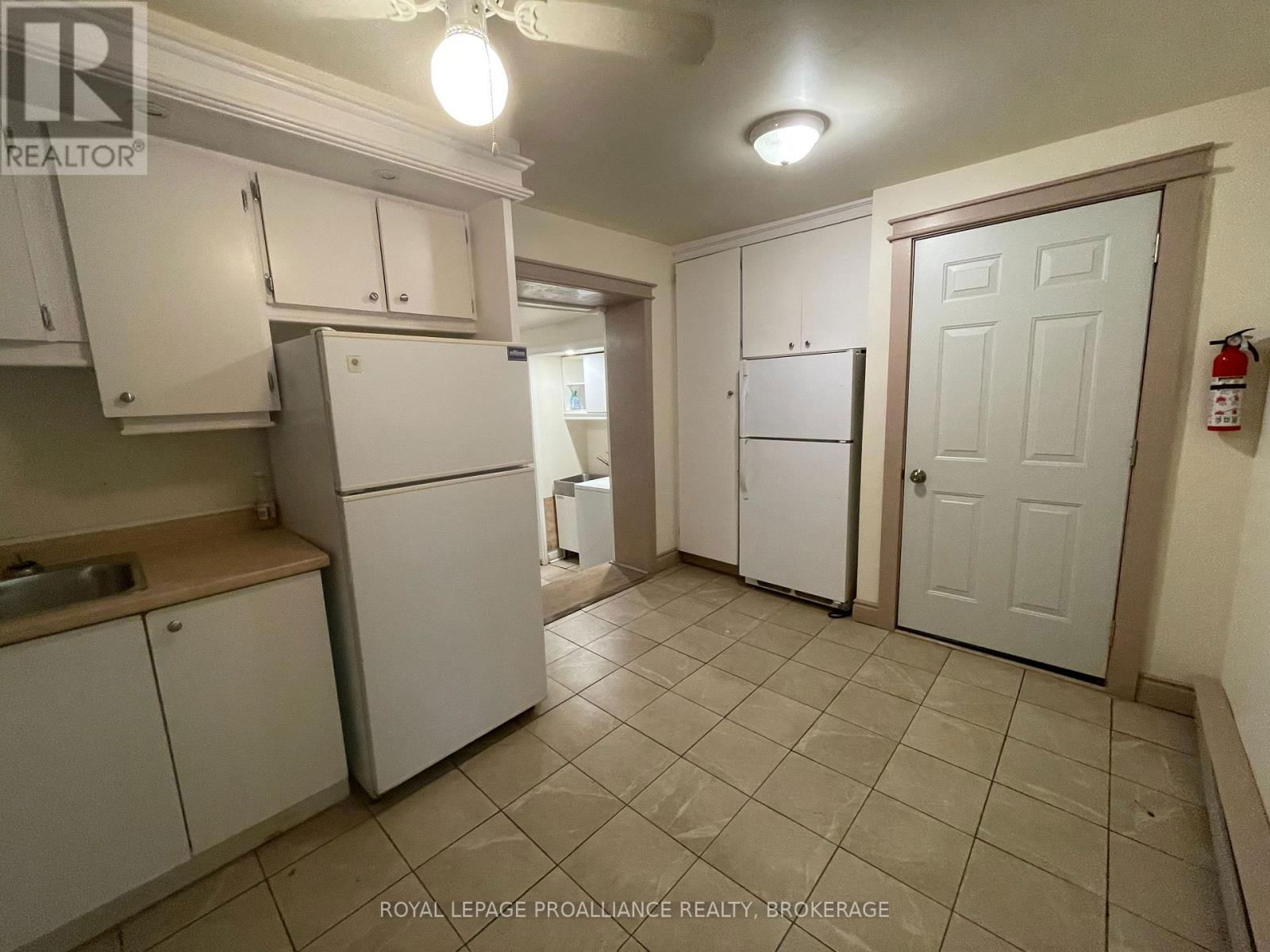 479 PRINCESS STREET Image 30