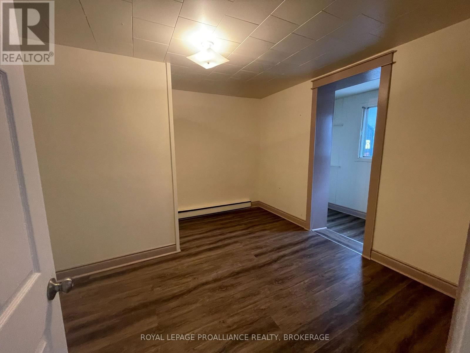 479 PRINCESS STREET Image 37