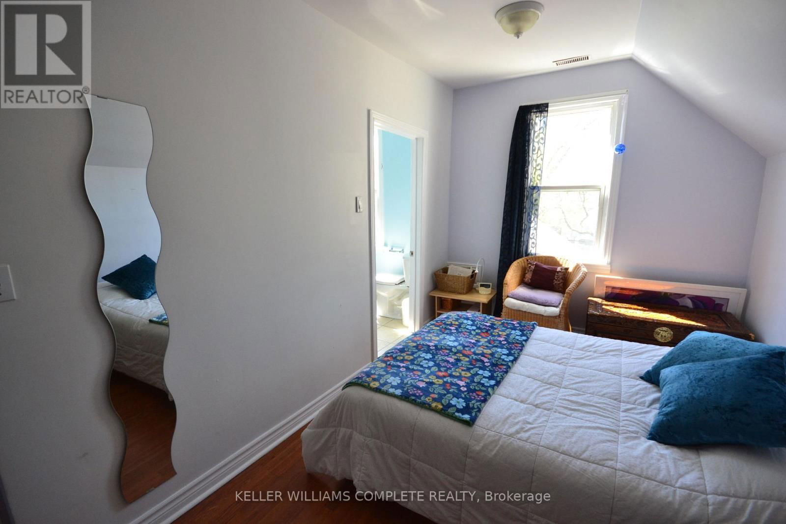 25 CHATHAM STREET Image 23