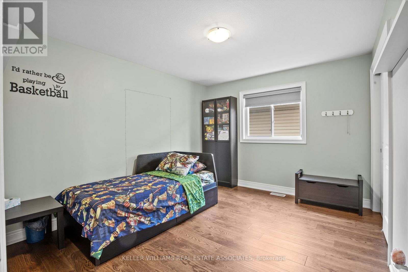 99 MONARCH STREET Image 24