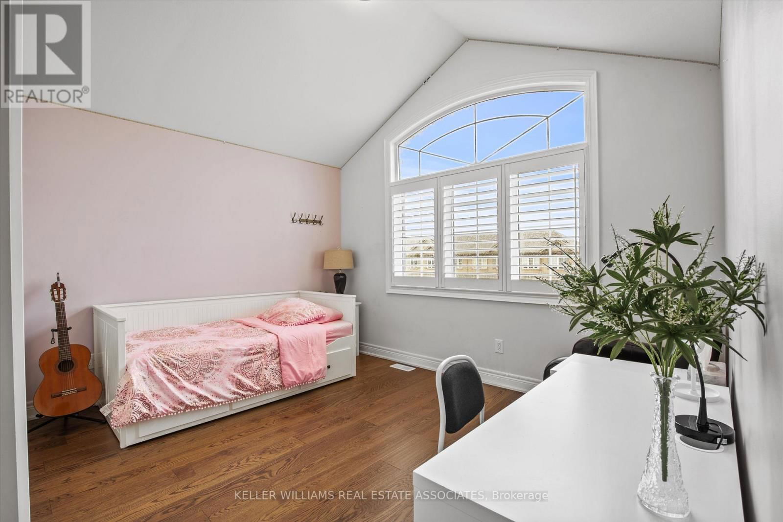 99 MONARCH STREET Image 26