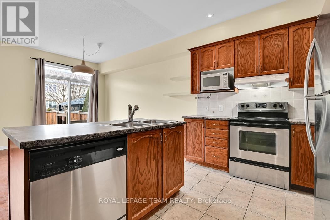 773 NAKINA WAY Image 12