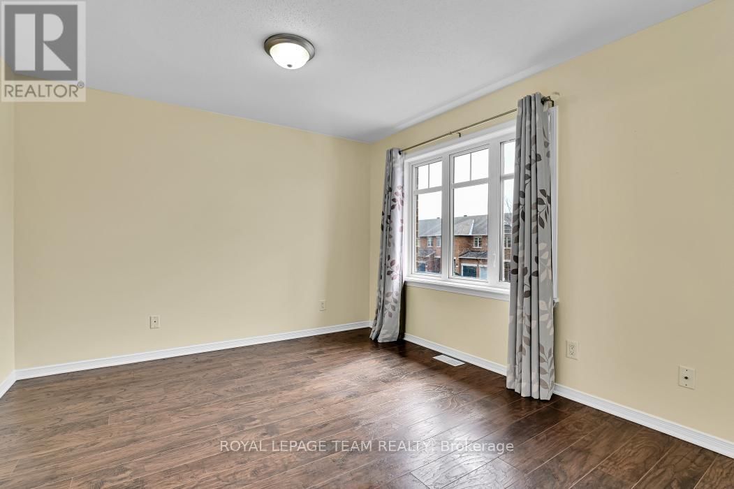 773 NAKINA WAY Image 18