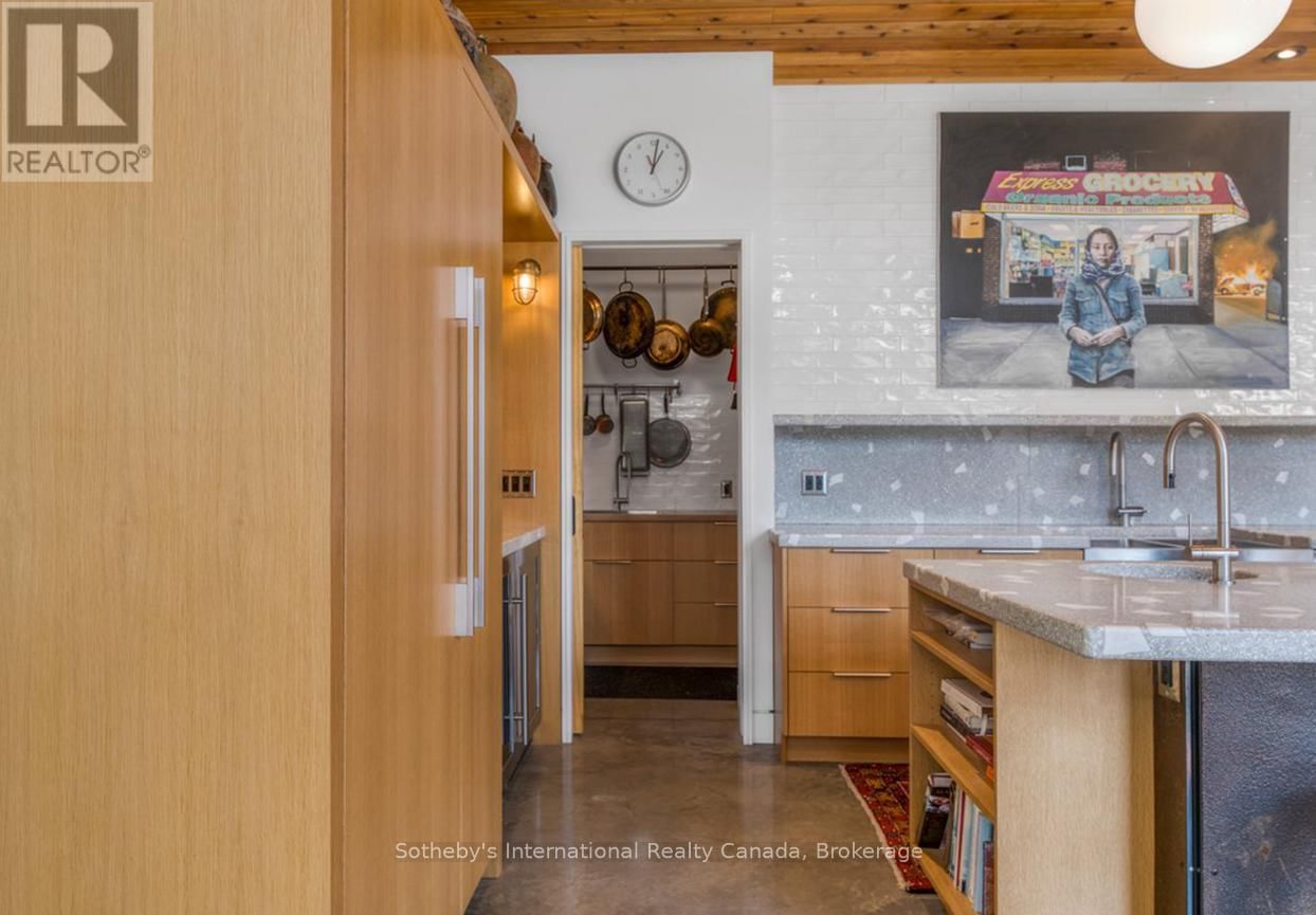 62 TUYLL STREET Image 14