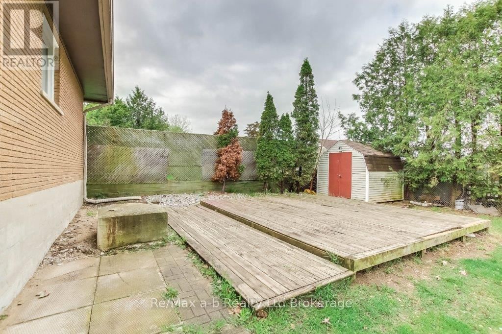 9 DUNCAN STREET Image 35