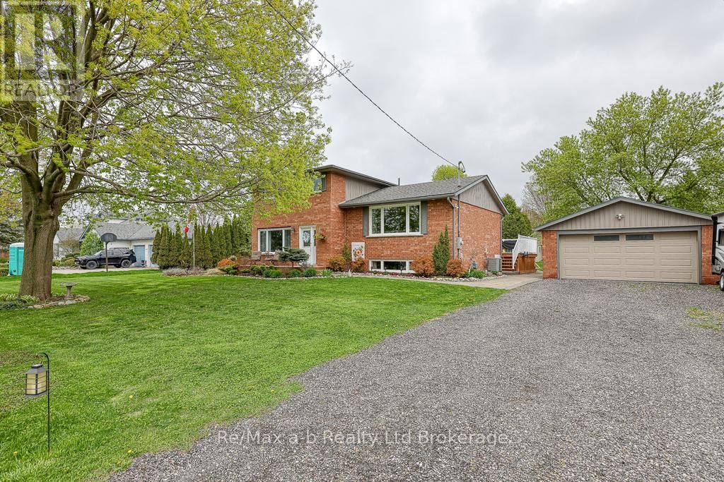 584414 BEACHVILLE ROAD Image 1