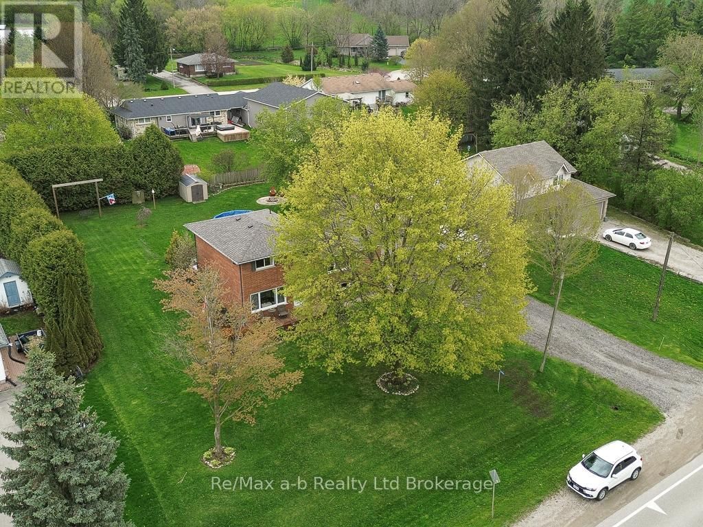 584414 BEACHVILLE ROAD Image 10