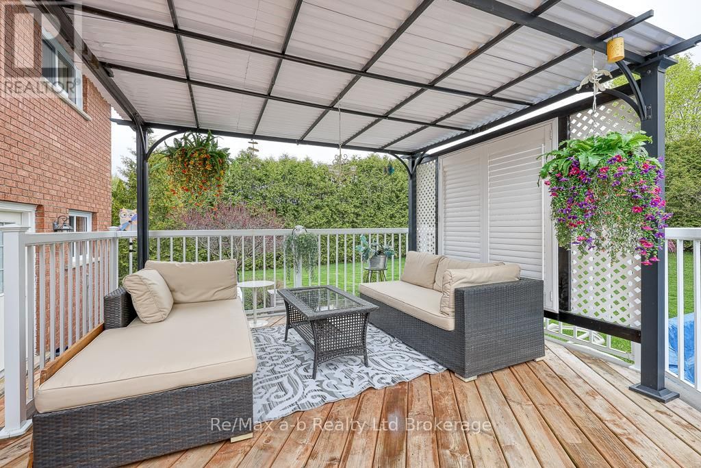 584414 BEACHVILLE ROAD Image 11