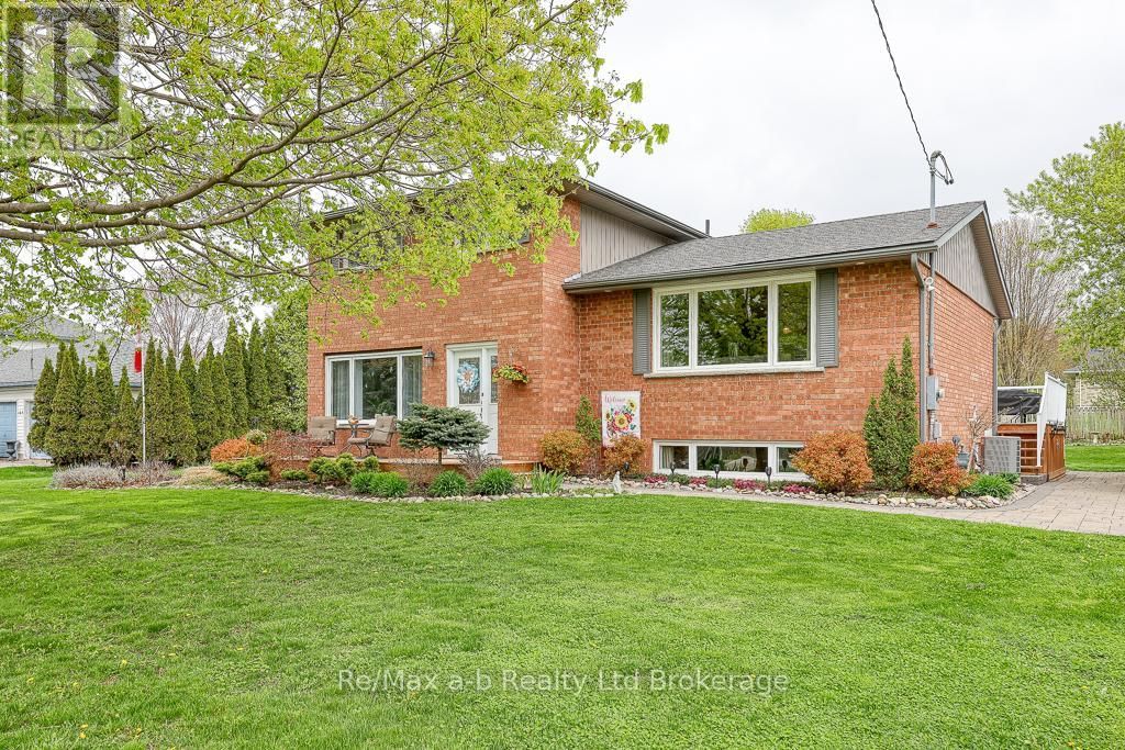 584414 BEACHVILLE ROAD Image 2