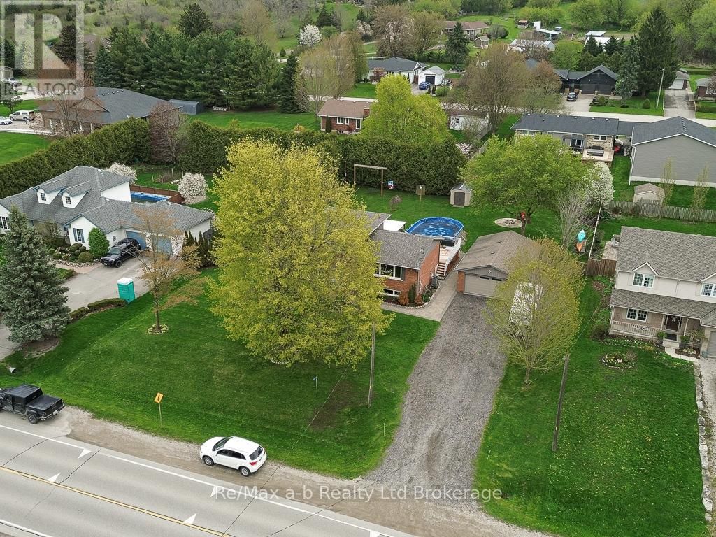 584414 BEACHVILLE ROAD Image 9