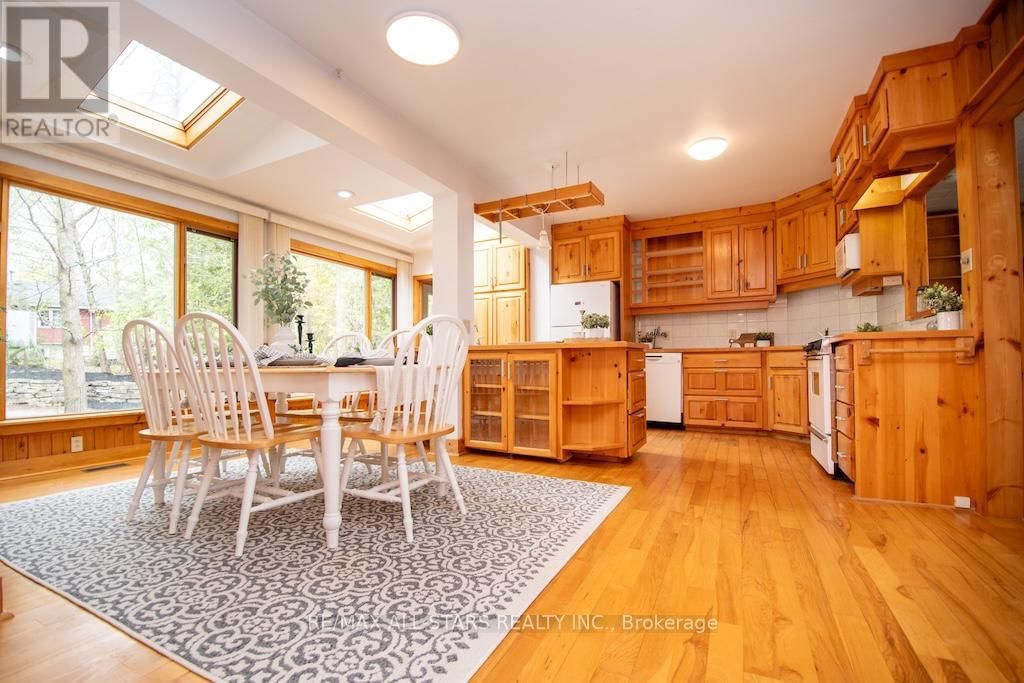 128 MARYLAND DRIVE Image 13