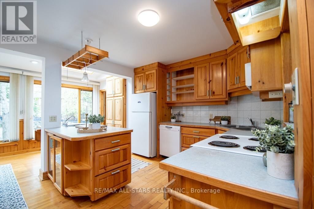 128 MARYLAND DRIVE Image 14