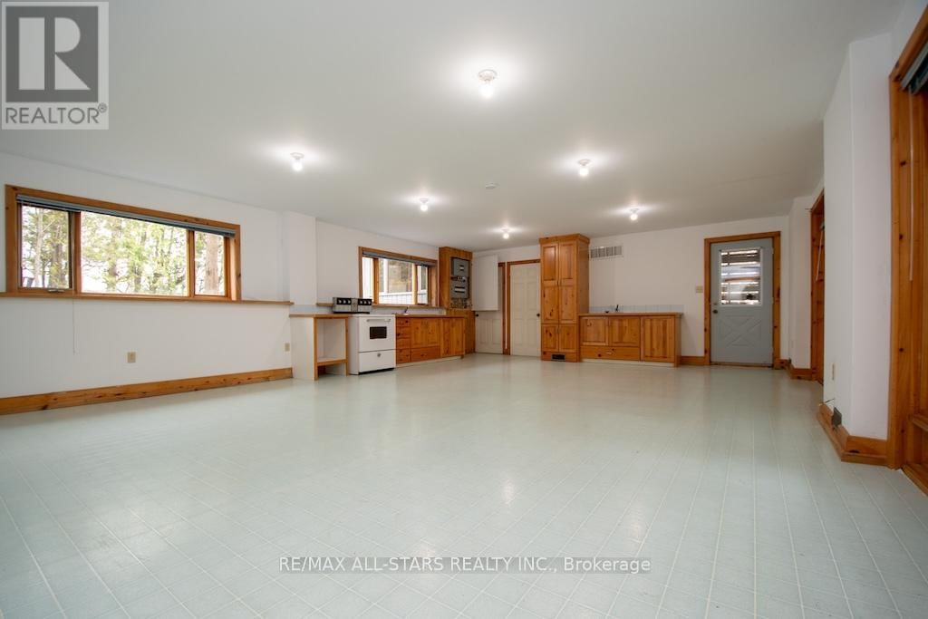 128 MARYLAND DRIVE Image 33