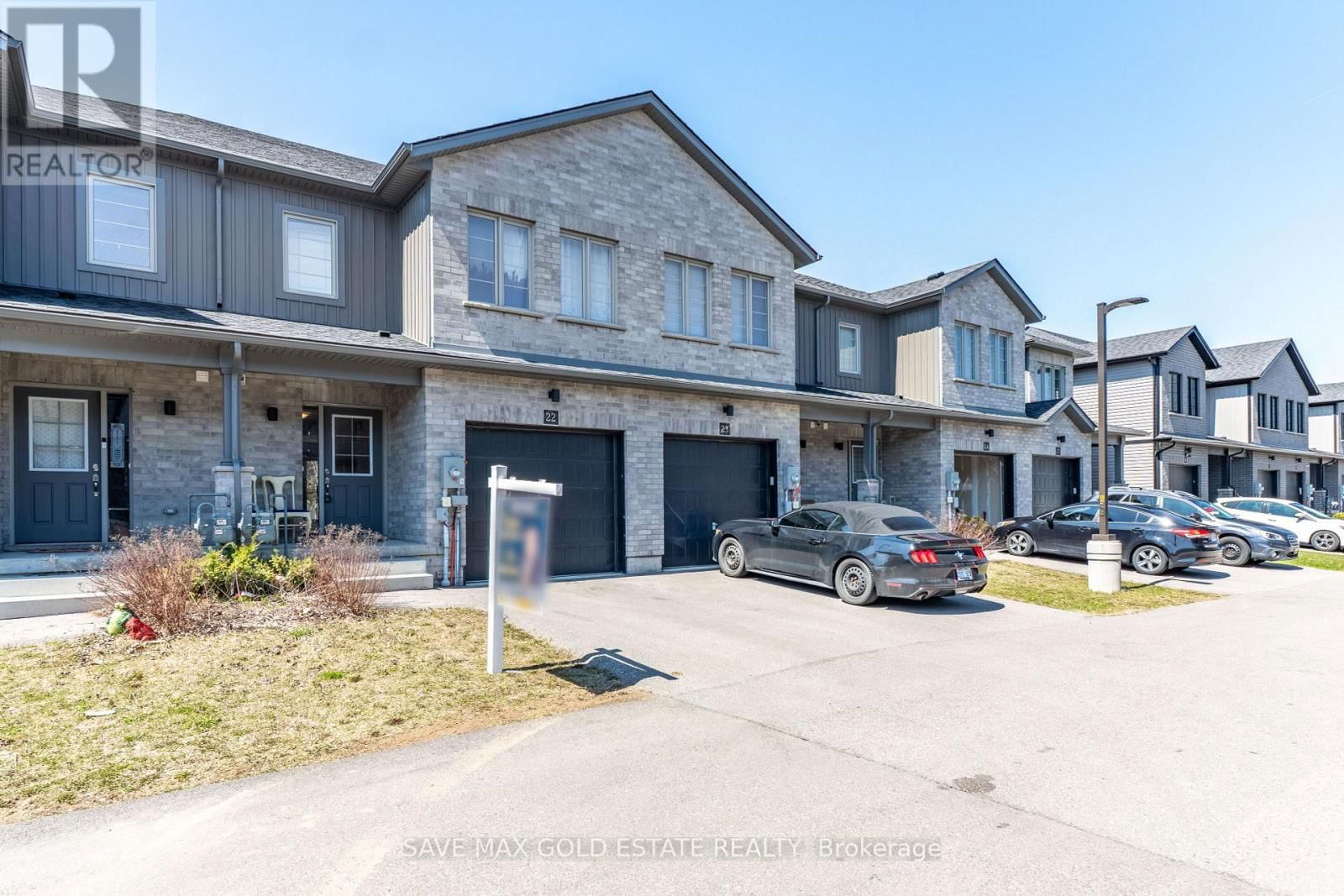 22 - 160 STANLEY STREET Image 2