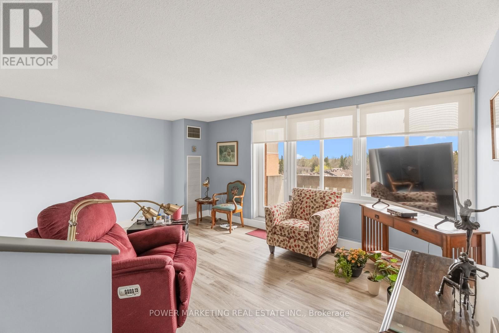 715 - 1599 LASSITER TERRACE Image 12