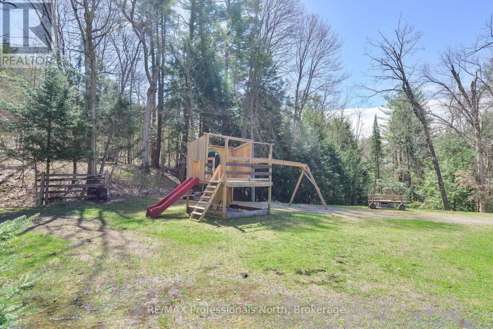 12 KEVIN CRESCENT Image 25
