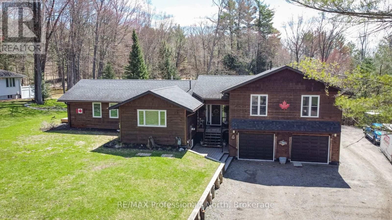 12 KEVIN CRESCENT Image 32