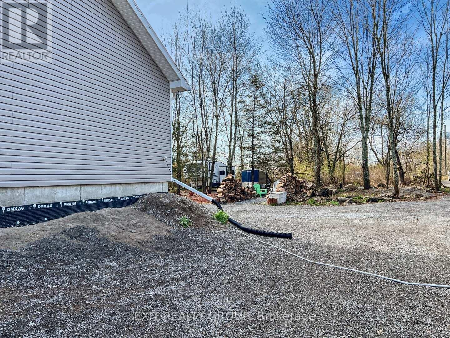 305 BATEMAN ROAD Image 11