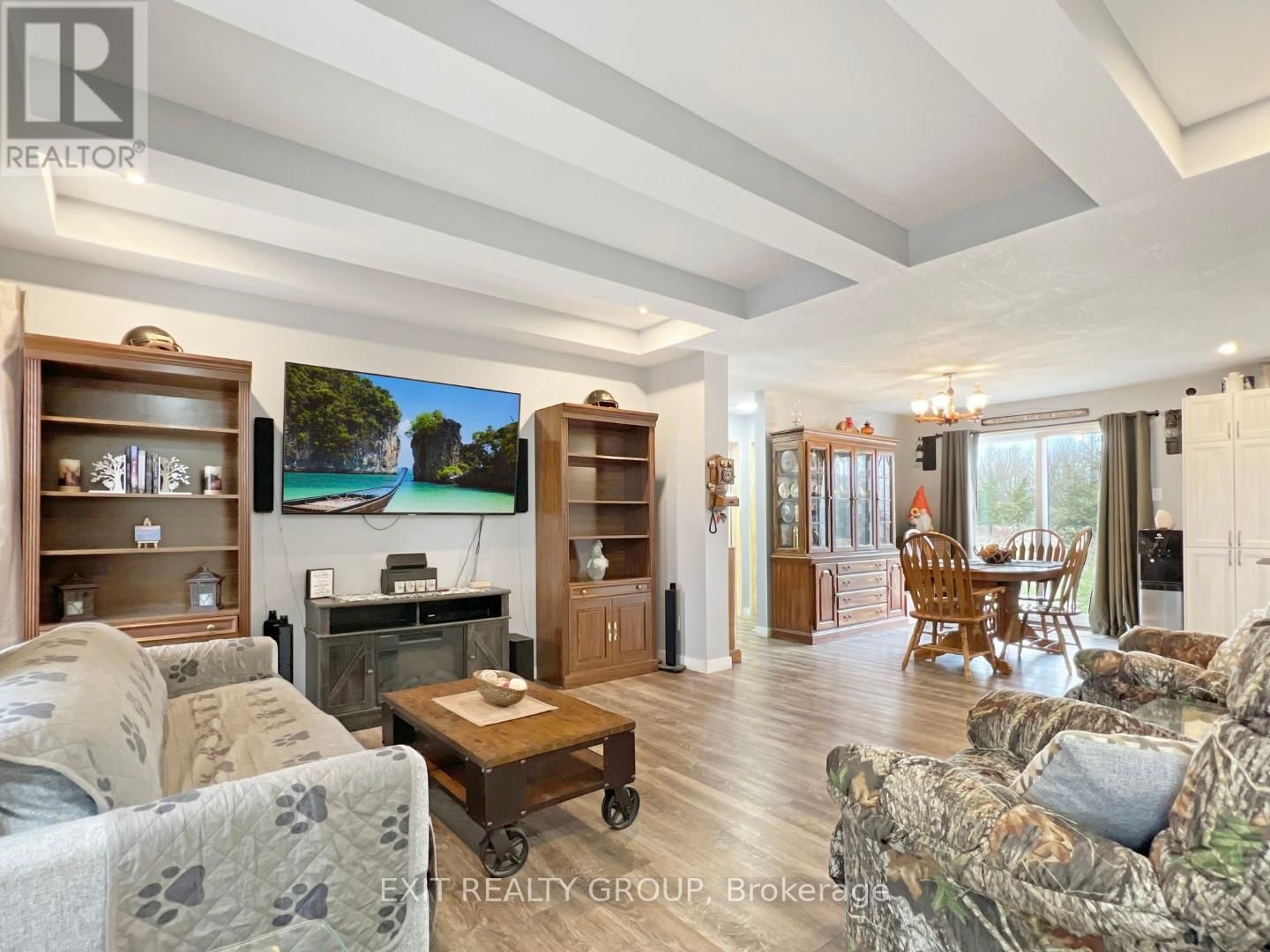 305 BATEMAN ROAD Image 12