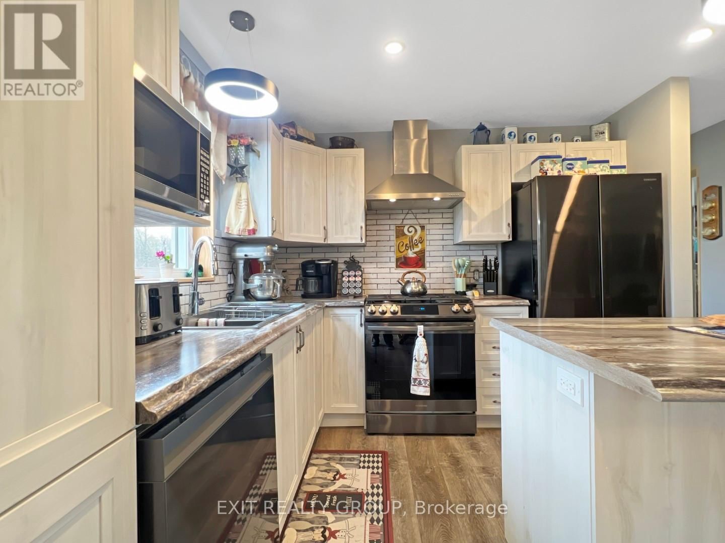 305 BATEMAN ROAD Image 15