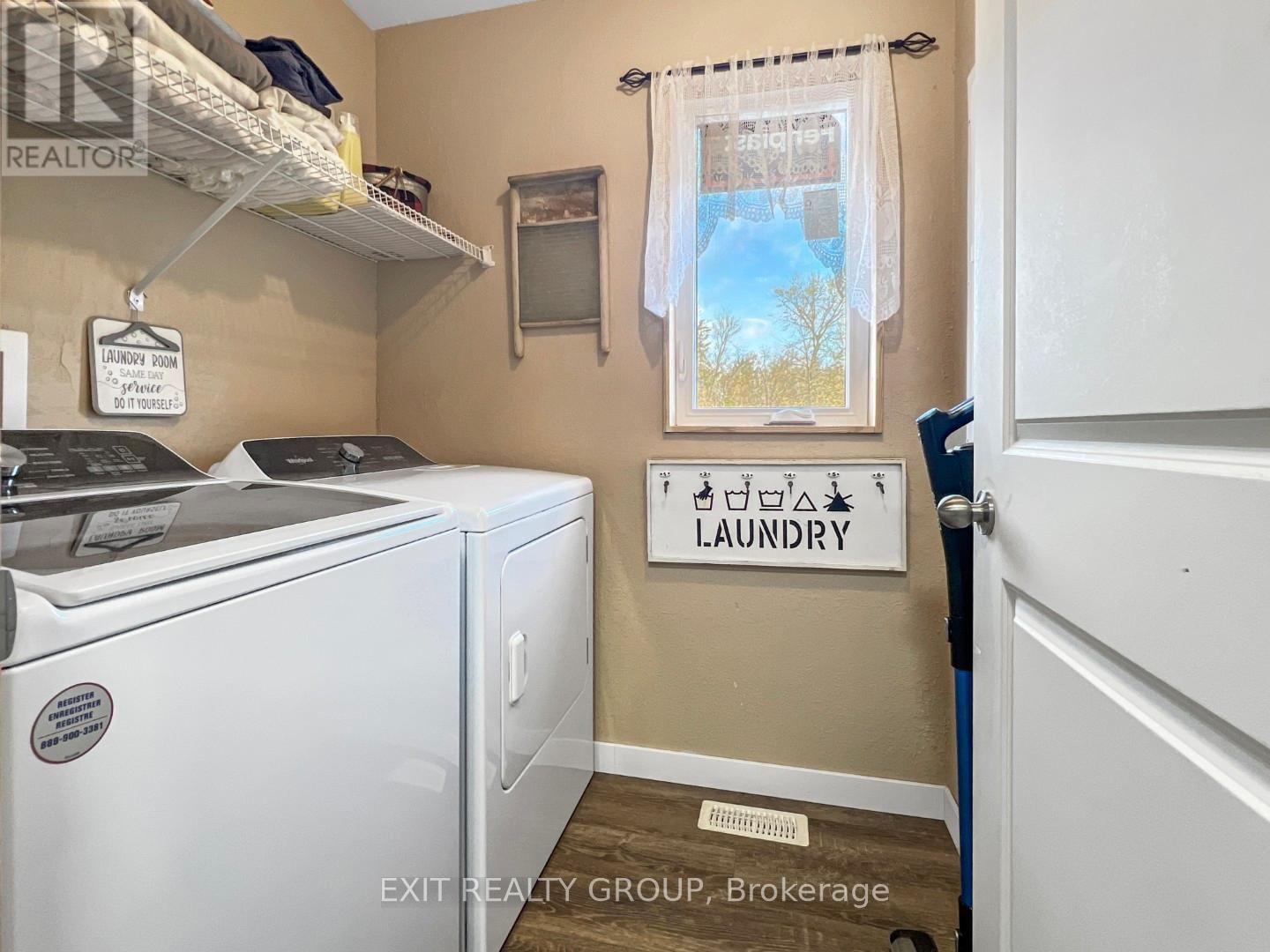 305 BATEMAN ROAD Image 18