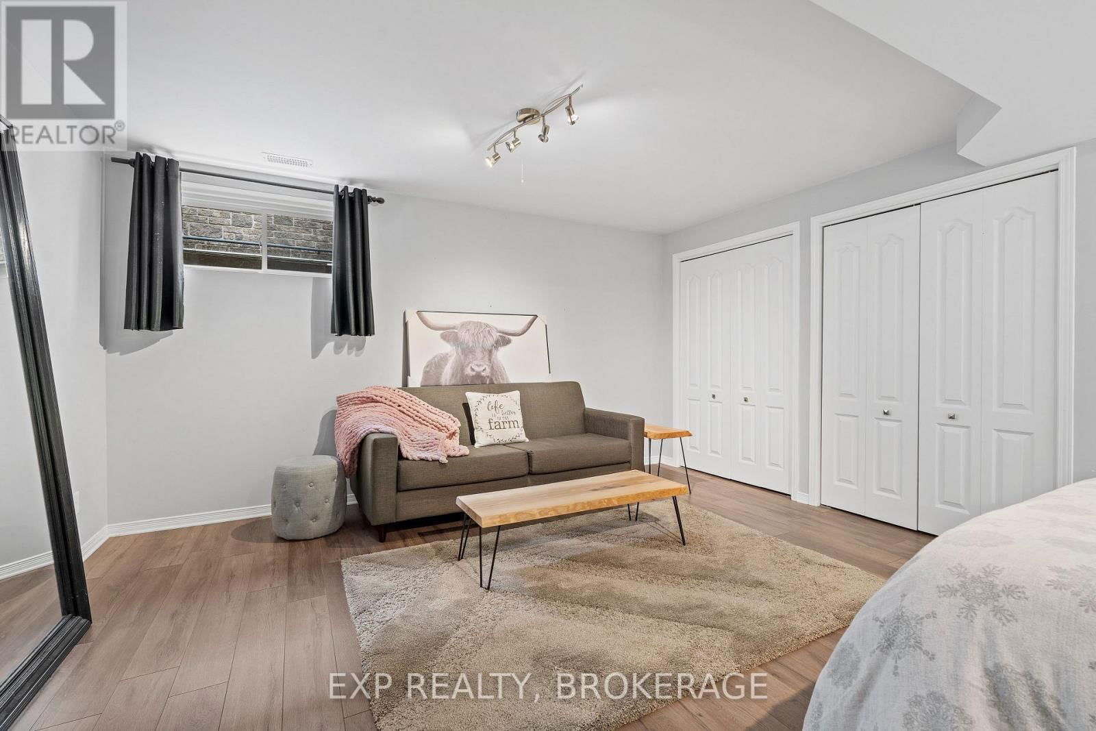 263 HONEYWOOD AVENUE Image 30