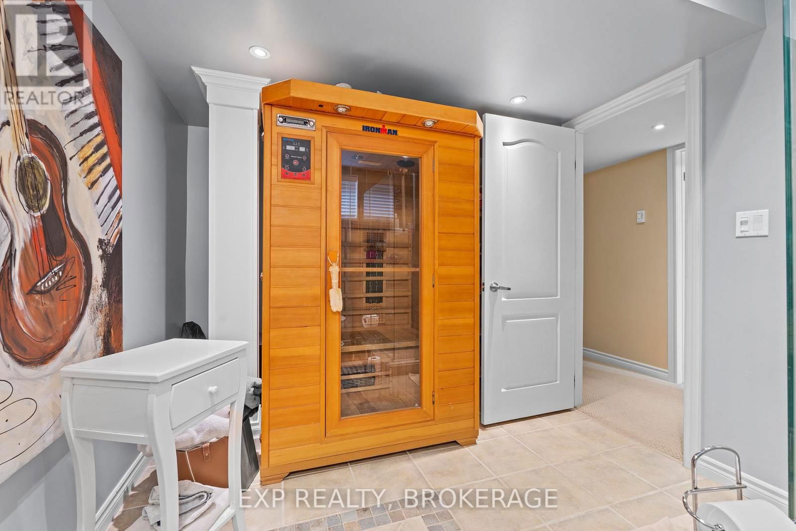 263 HONEYWOOD AVENUE Image 32