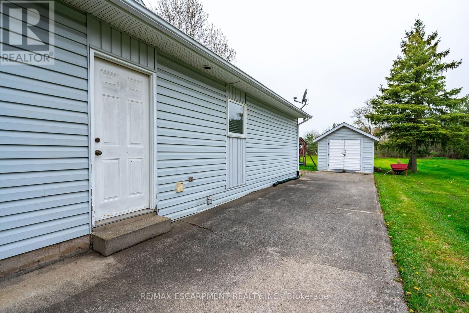 248 HYSERT ROAD Image 32