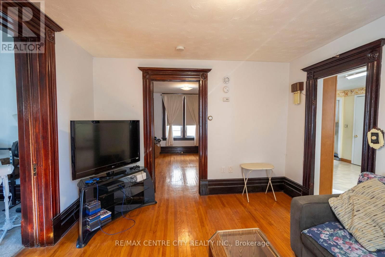 187 WATER STREET SOUTH Image 29
