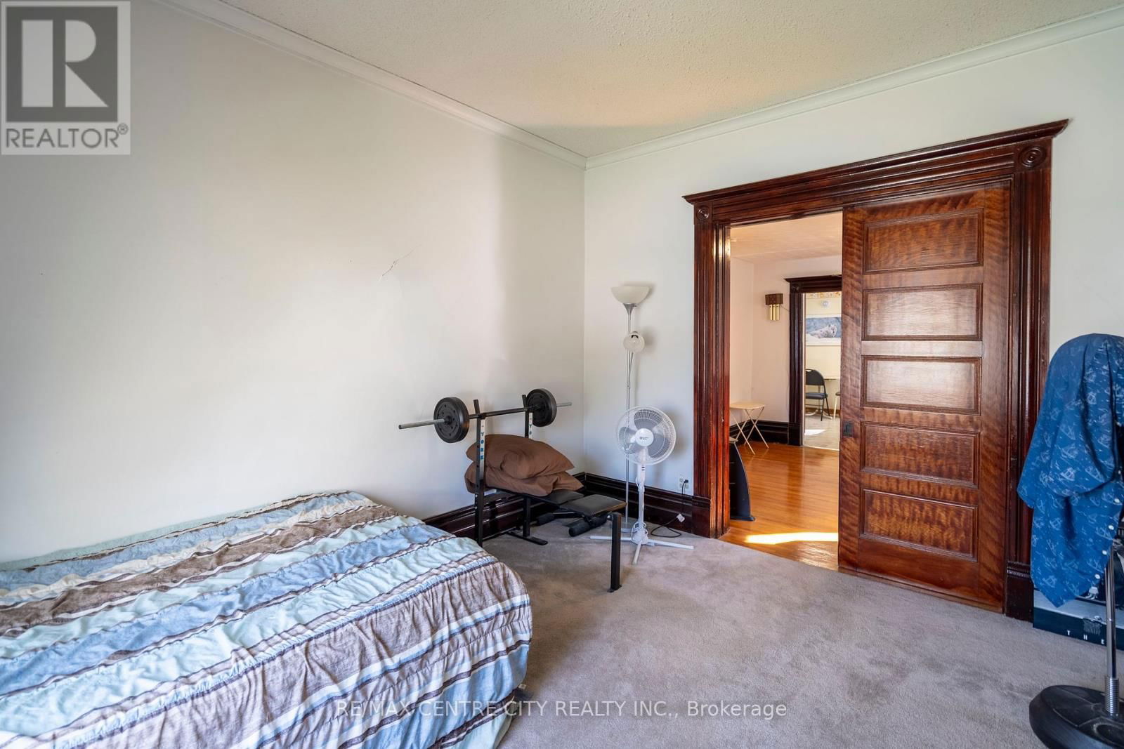 187 WATER STREET SOUTH Image 32