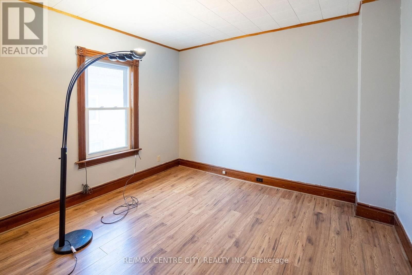 187 WATER STREET SOUTH Image 9
