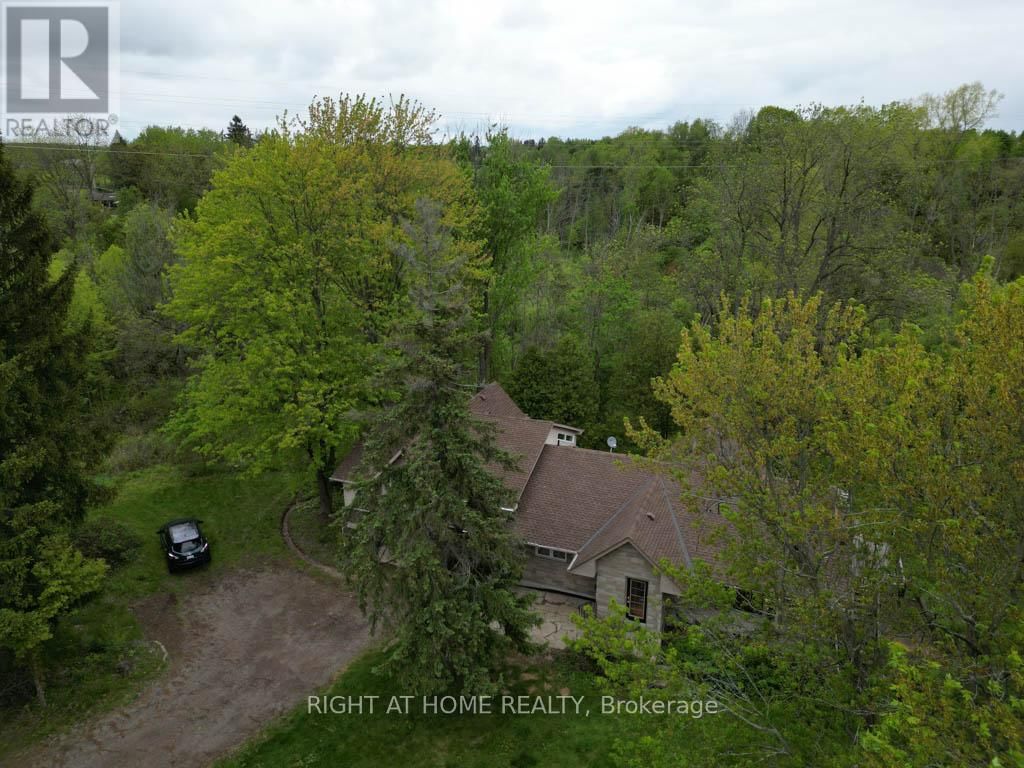 144 WELLINGTON STREET Image 2