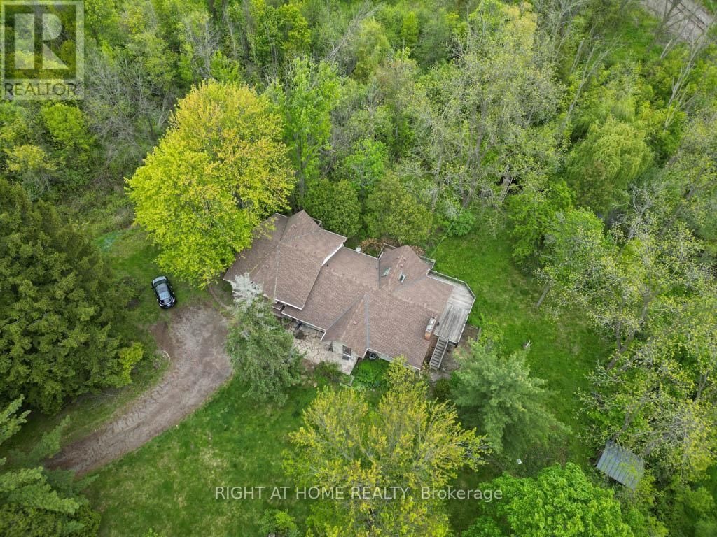 144 WELLINGTON STREET Image 3