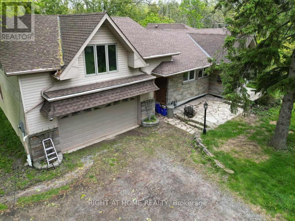 144 WELLINGTON STREET Image 4