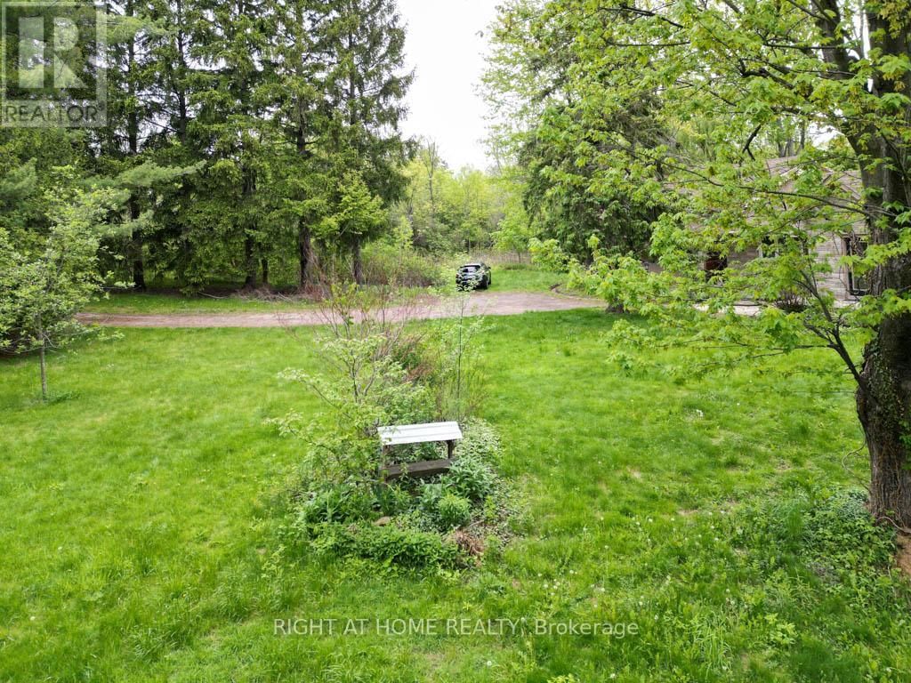 144 WELLINGTON STREET Image 8