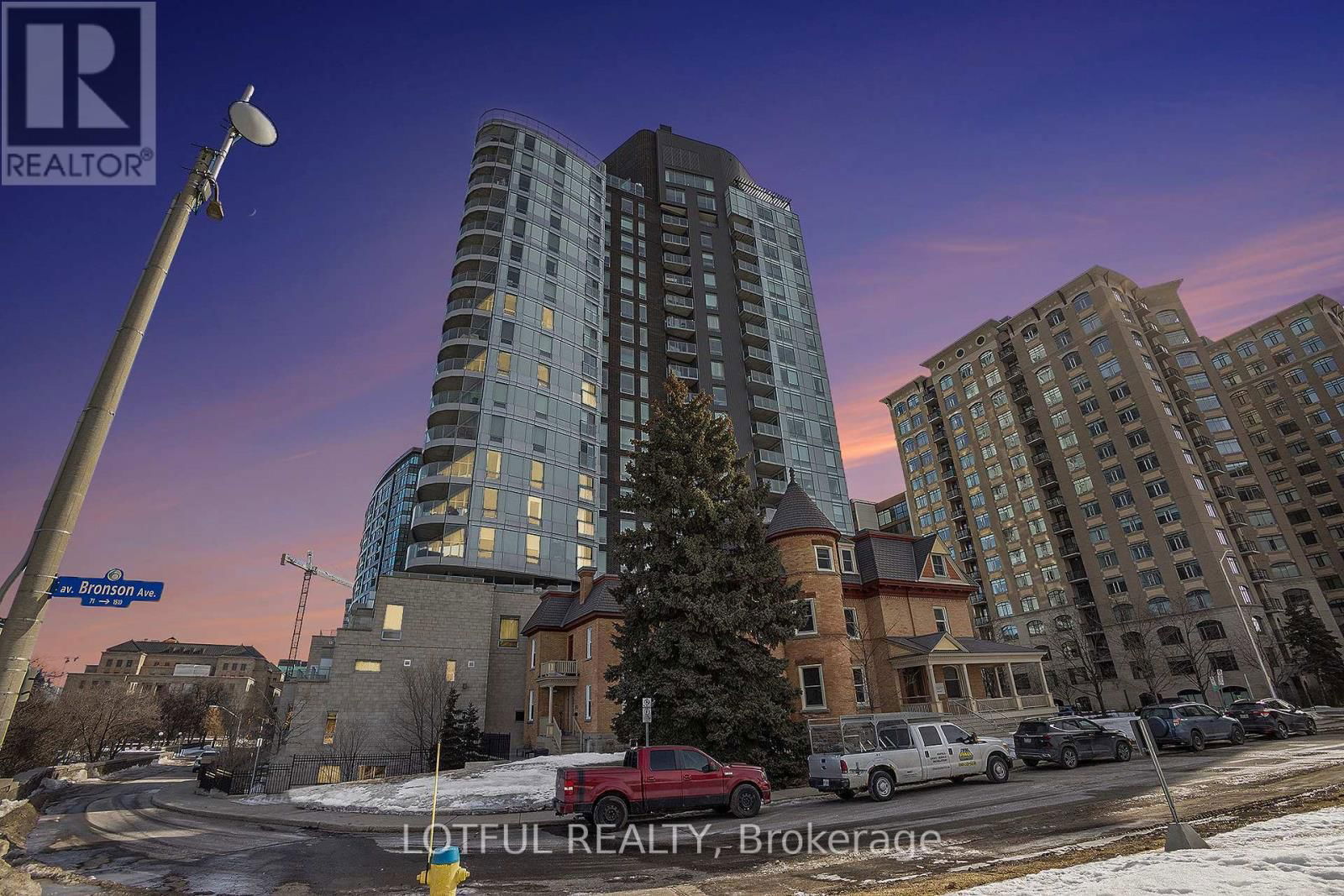 601 - 428 SPARKS STREET Image 1
