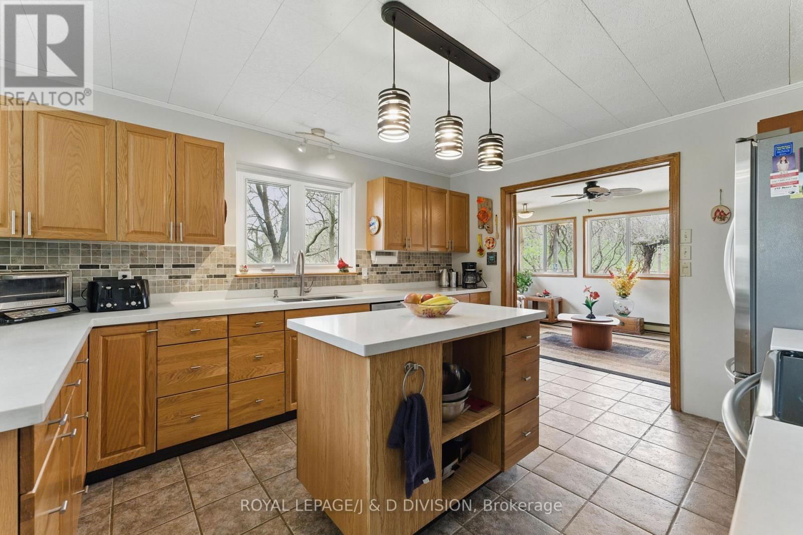 295 BRANT ROAD Image 7