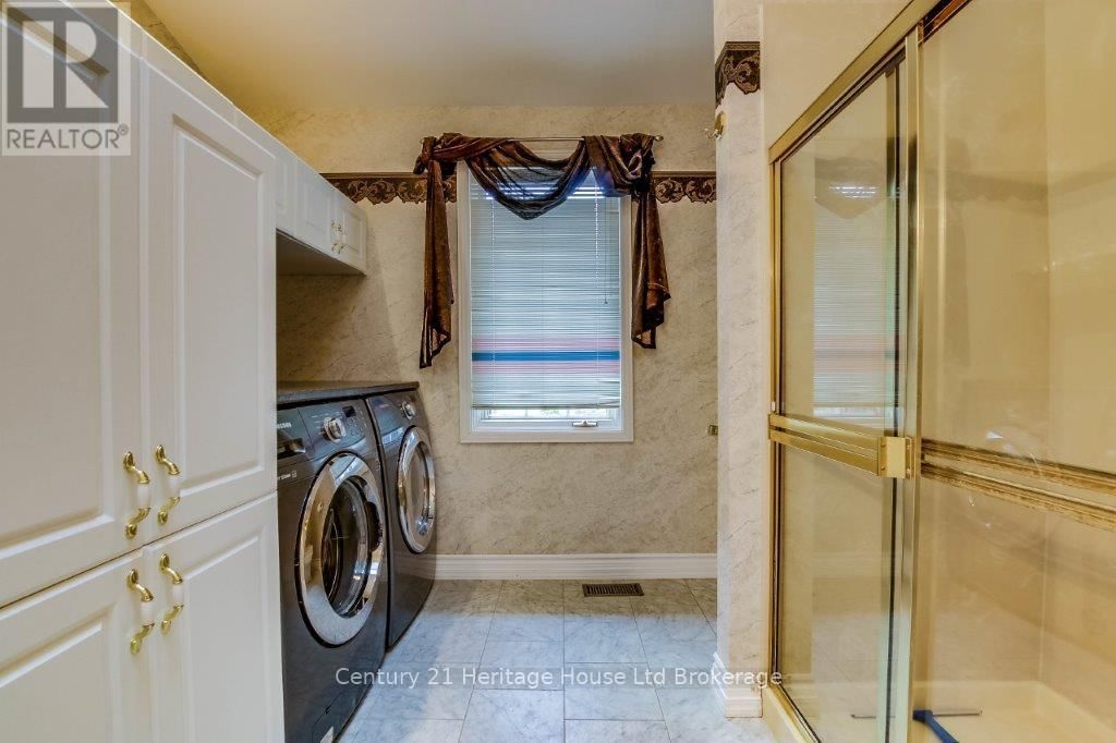 675 LANSDOWNE AVENUE Image 17