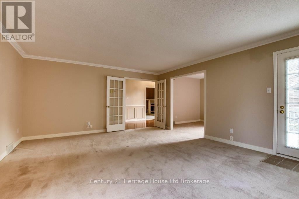 675 LANSDOWNE AVENUE Image 5