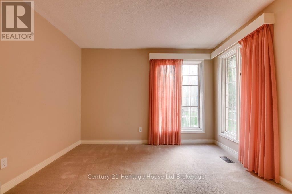 675 LANSDOWNE AVENUE Image 7