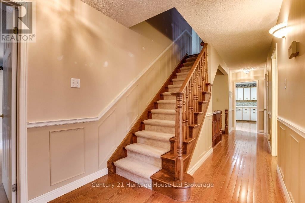 675 LANSDOWNE AVENUE Image 9