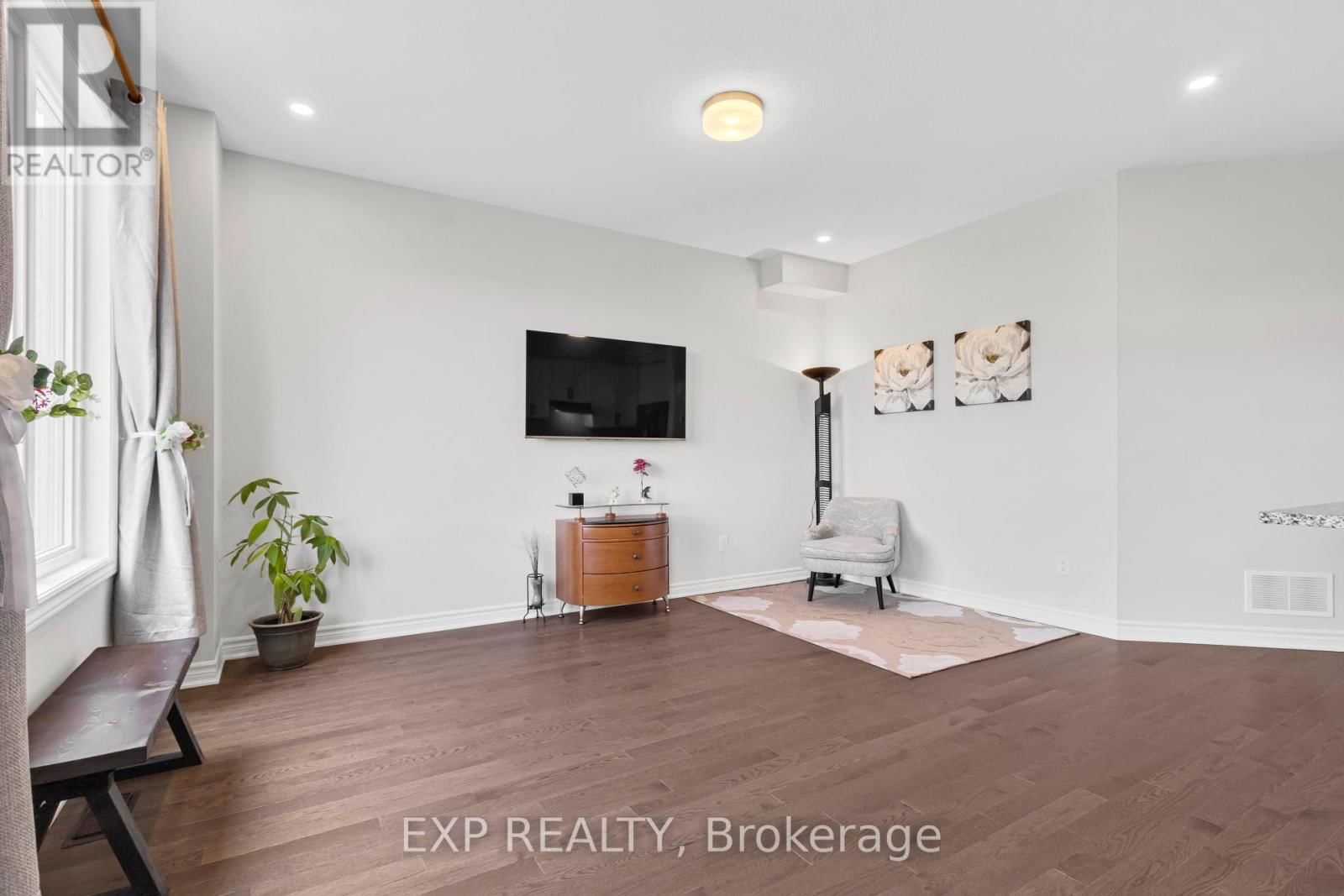 560 FLAGSTAFF DRIVE Image 18