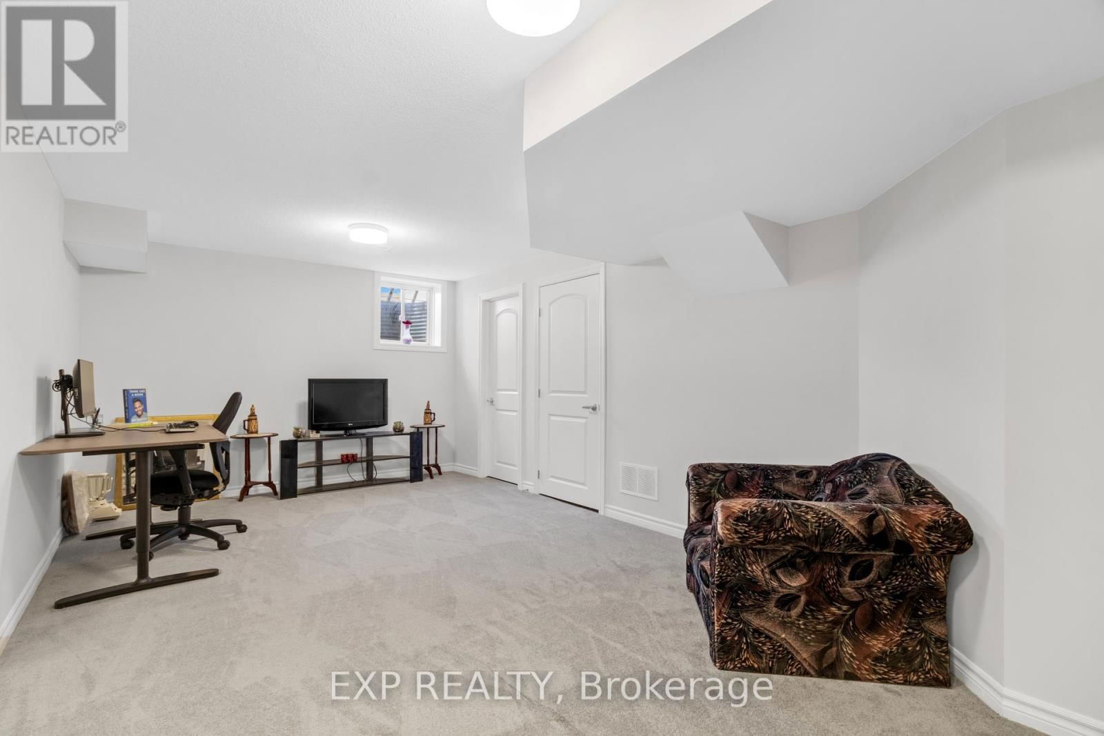 560 FLAGSTAFF DRIVE Image 30