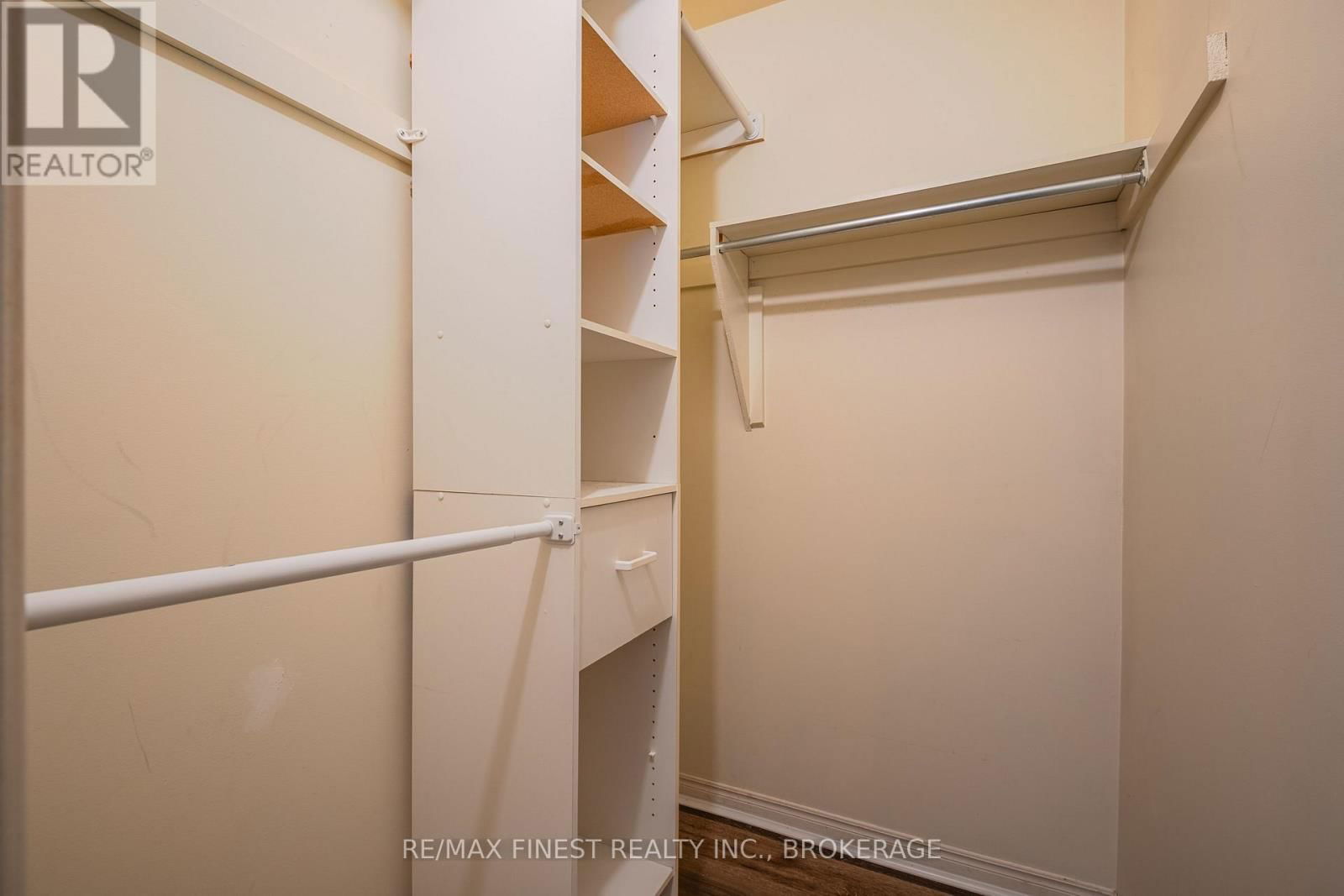 867 WOODSIDE DRIVE Image 28