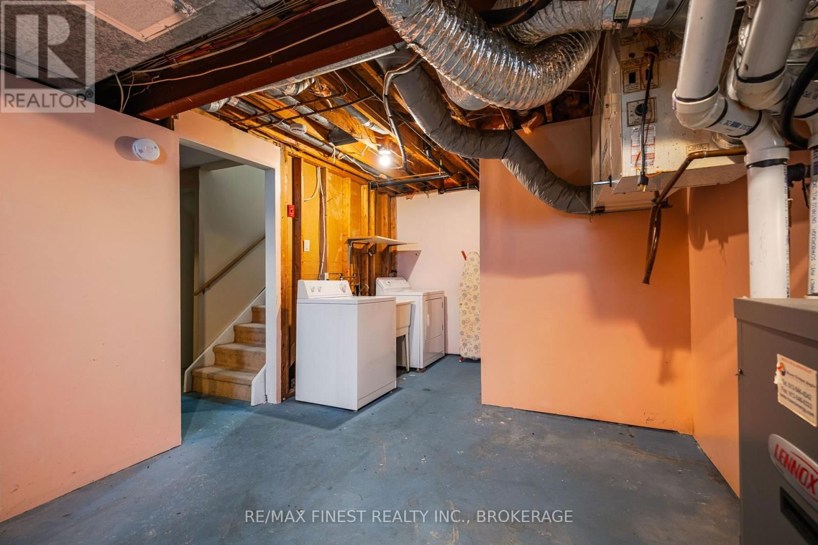 867 WOODSIDE DRIVE Image 34