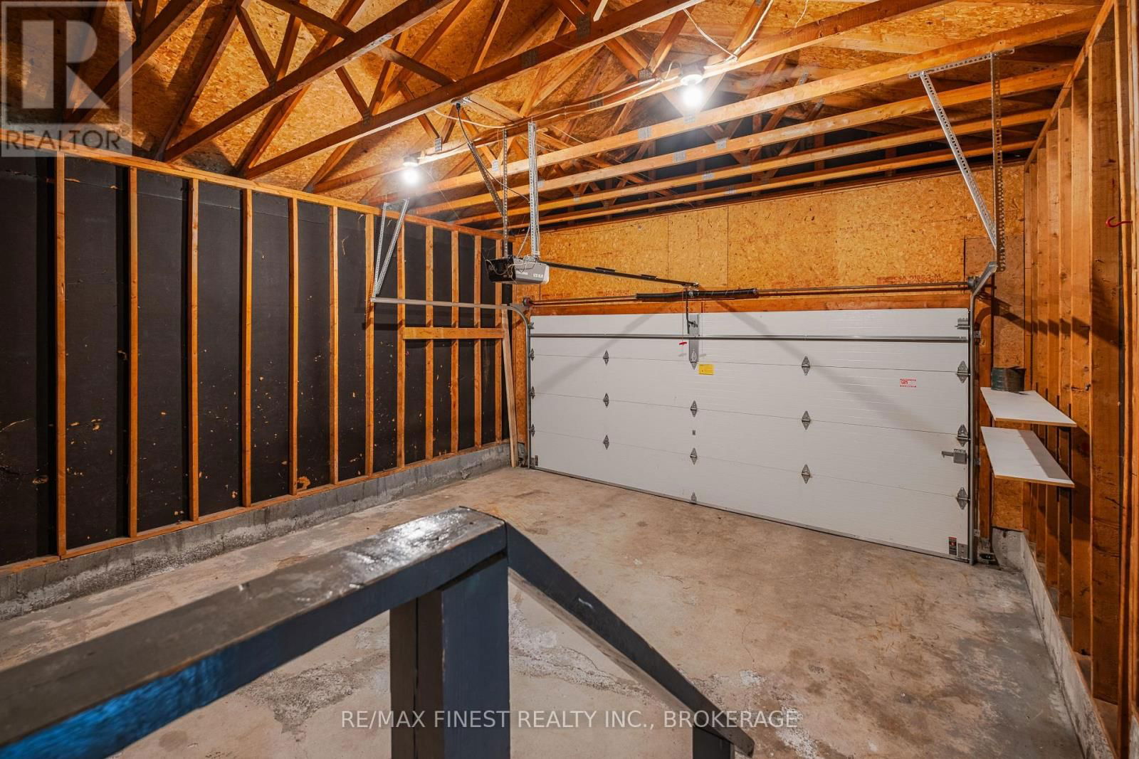 867 WOODSIDE DRIVE Image 37